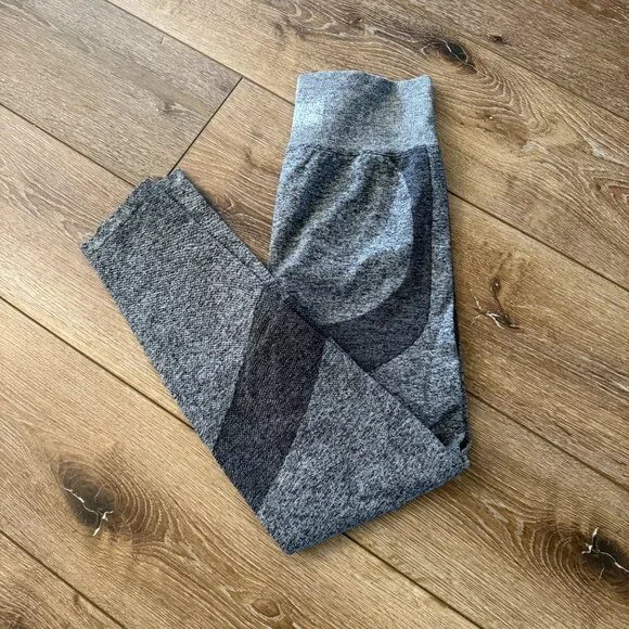 Pink Active leggings size Medium - Picture 13 of 14